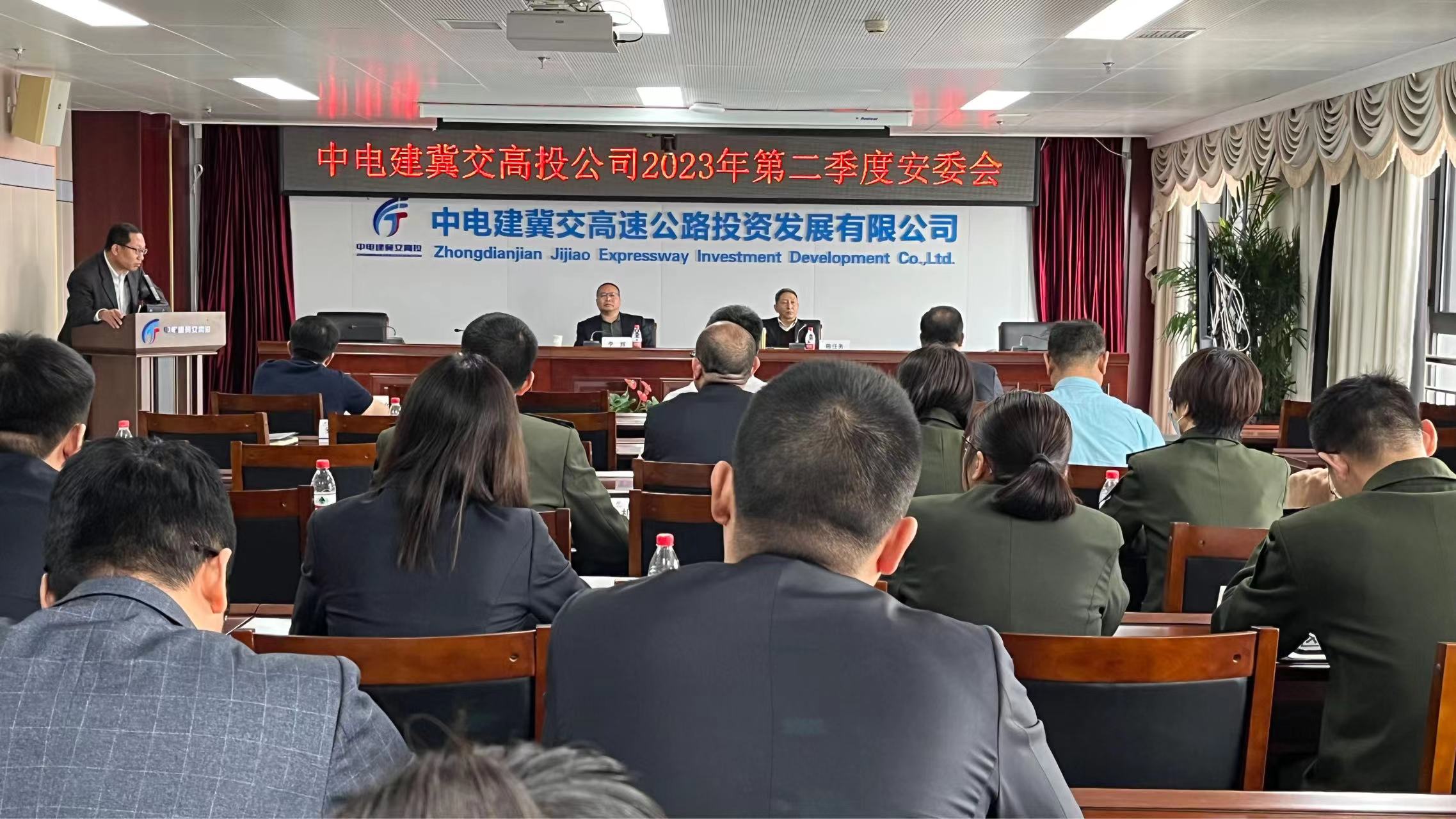 C:\Users\SanQiao\Desktop\5e79cc00c87f62462b1ce6af150a642.jpg