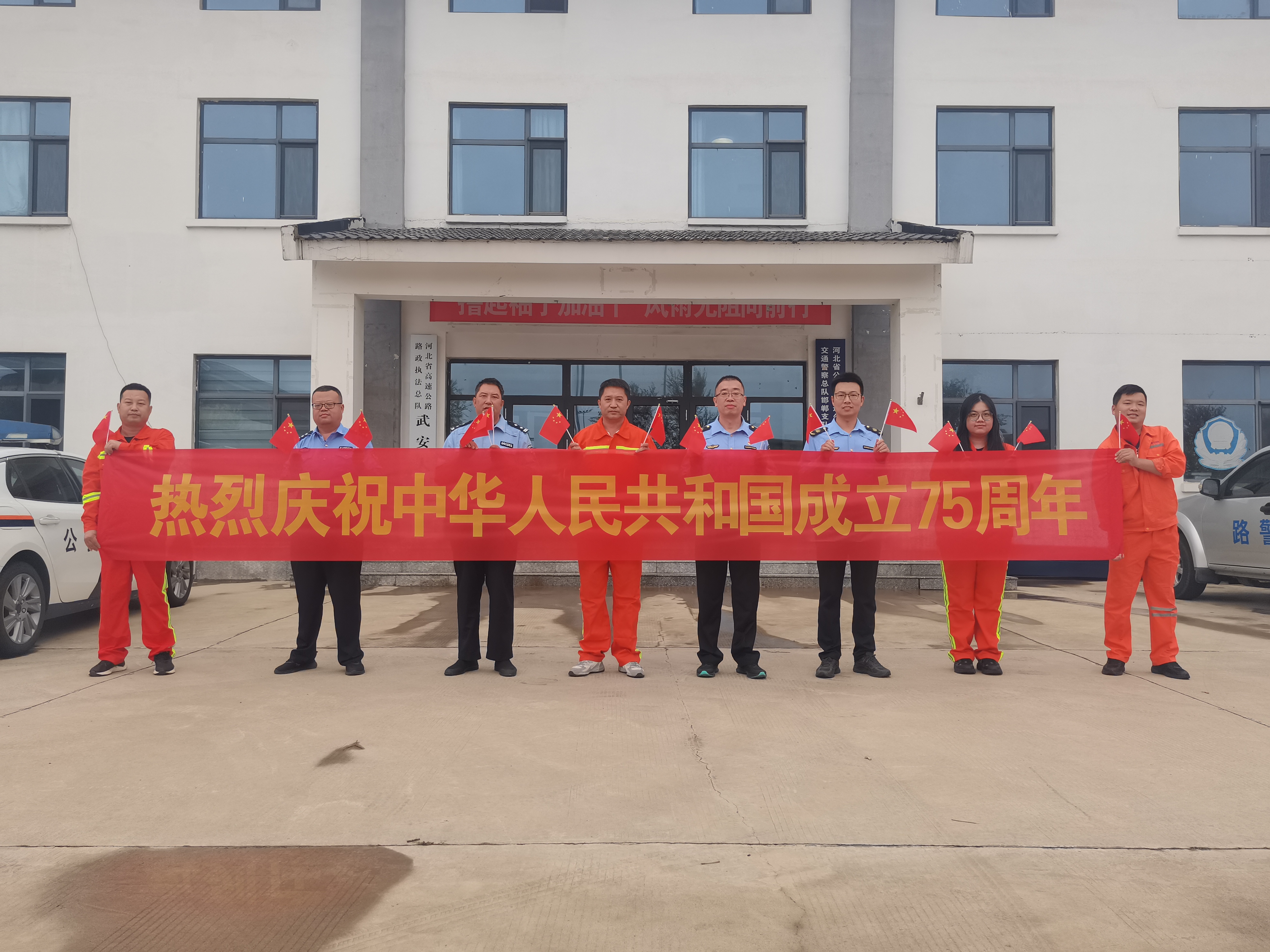 2b649798b134994516afd7651f55f4b.jpg 2b649798b134994516afd7651f55f4b.jpg