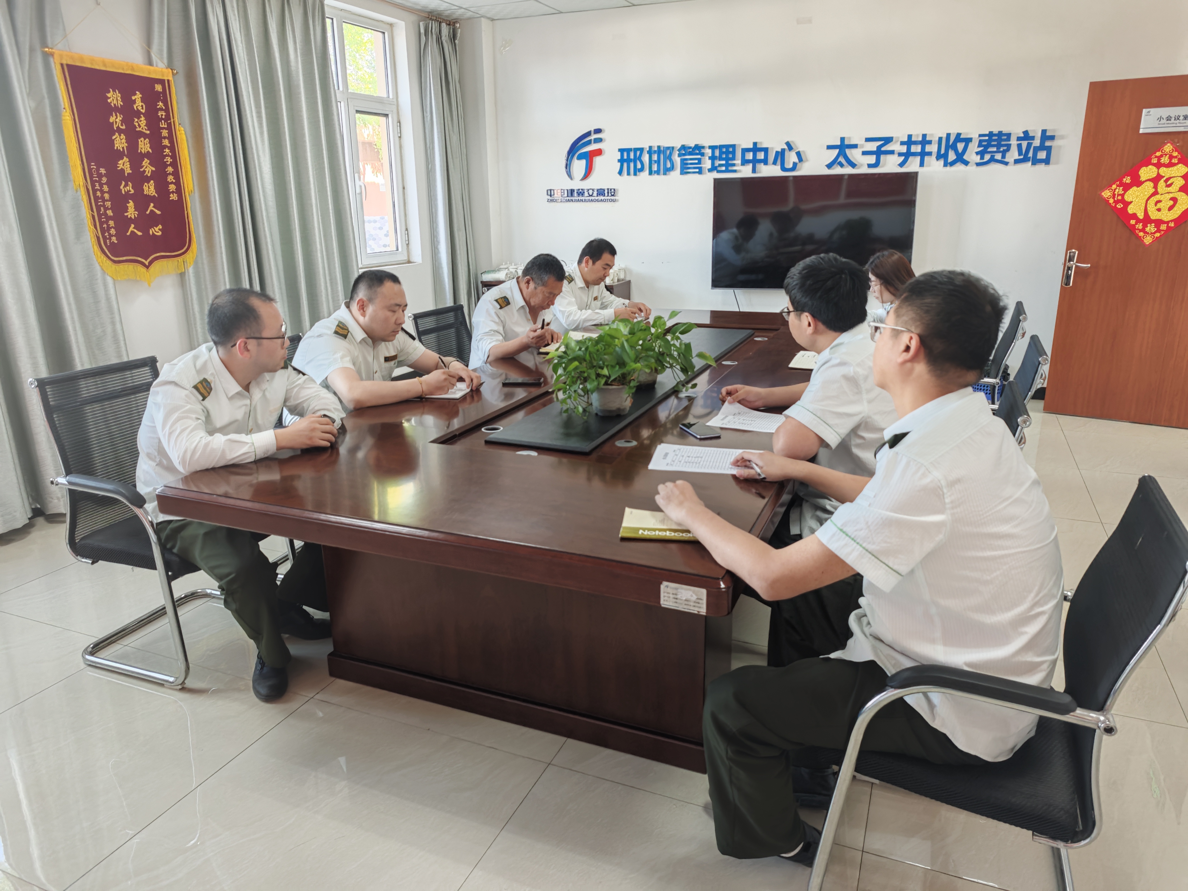 6adb53861beba1b77ae1ea0f24f3c9a.jpg