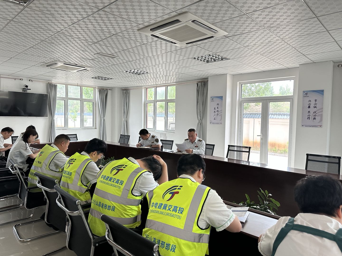 5.22-3.jpg 5.22-3.jpg