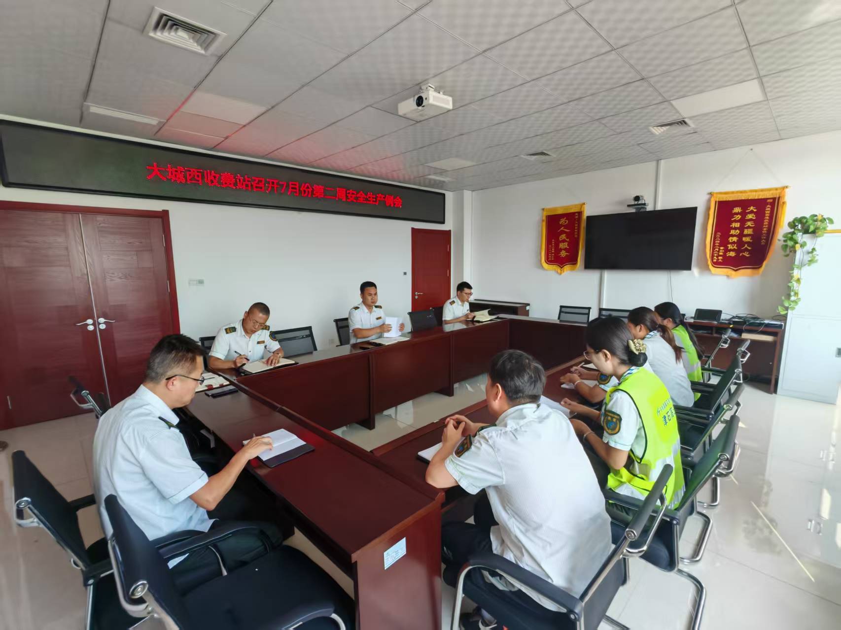 d98bfe1c3428ebfd3c65dd5cad76542.jpg d98bfe1c3428ebfd3c65dd5cad76542.jpg