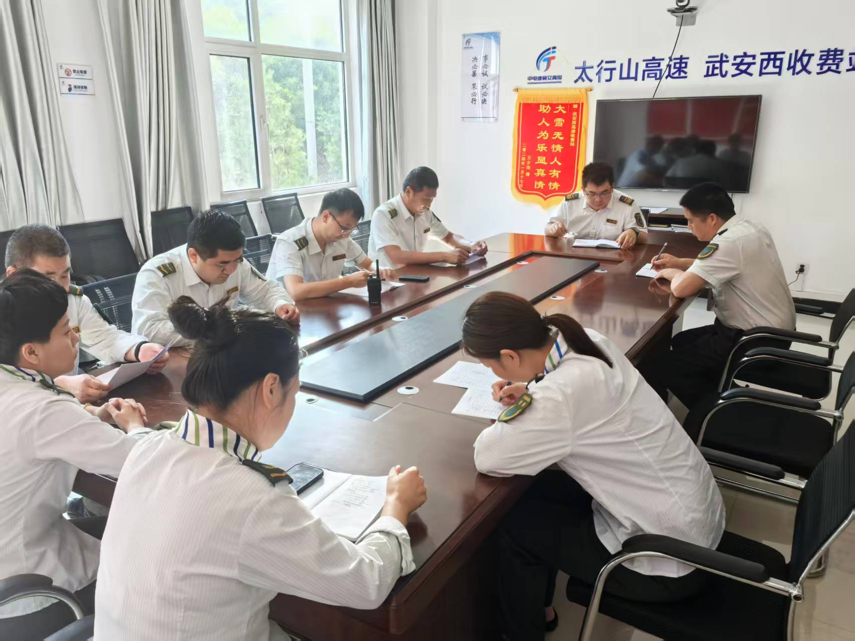 129f532579efd338778c841eb55737e.jpg 129f532579efd338778c841eb55737e.jpg