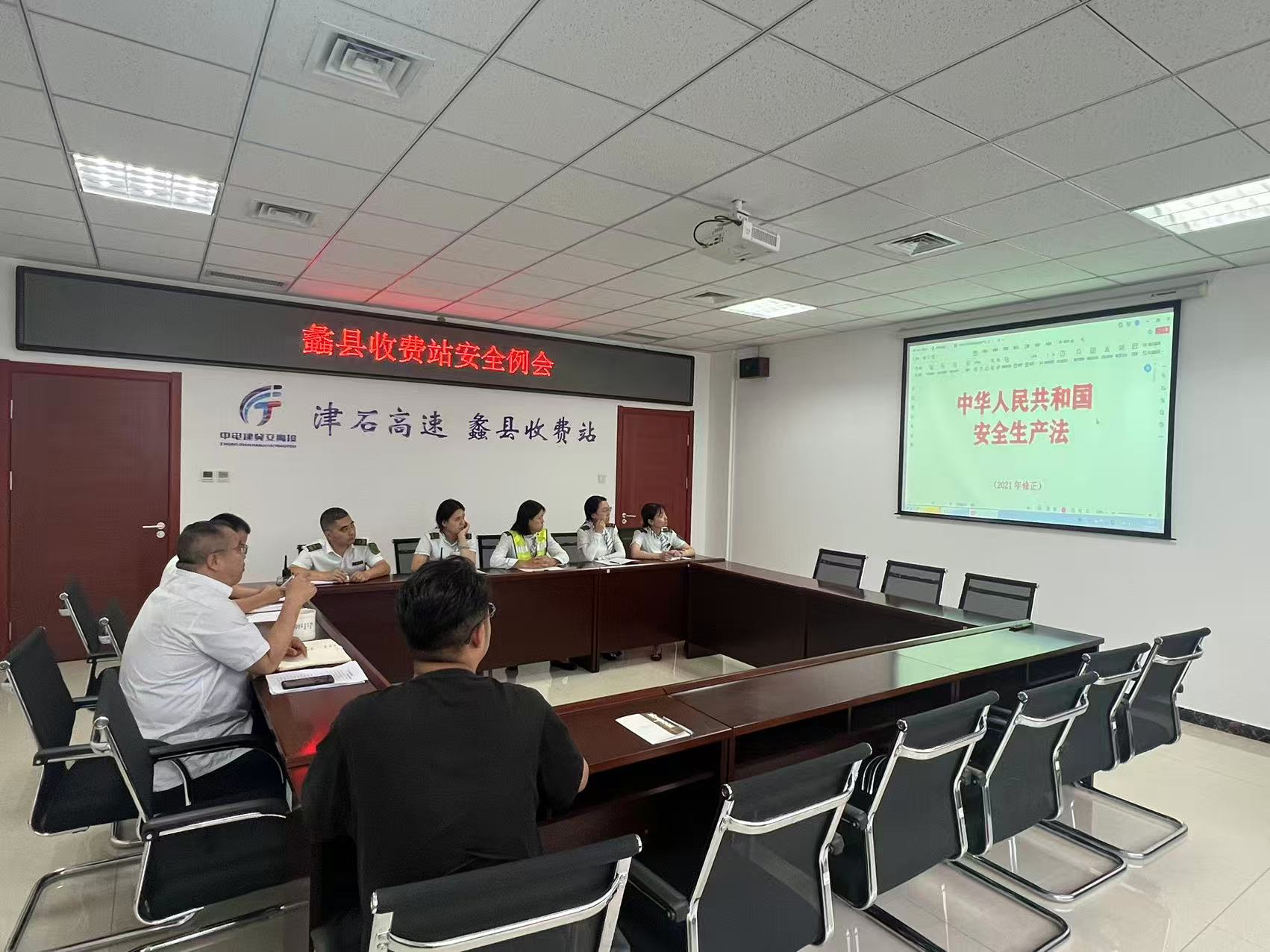 35542b2d2d2f1aeb06a9e6d6667a3b94.jpg 35542b2d2d2f1aeb06a9e6d6667a3b94.jpg