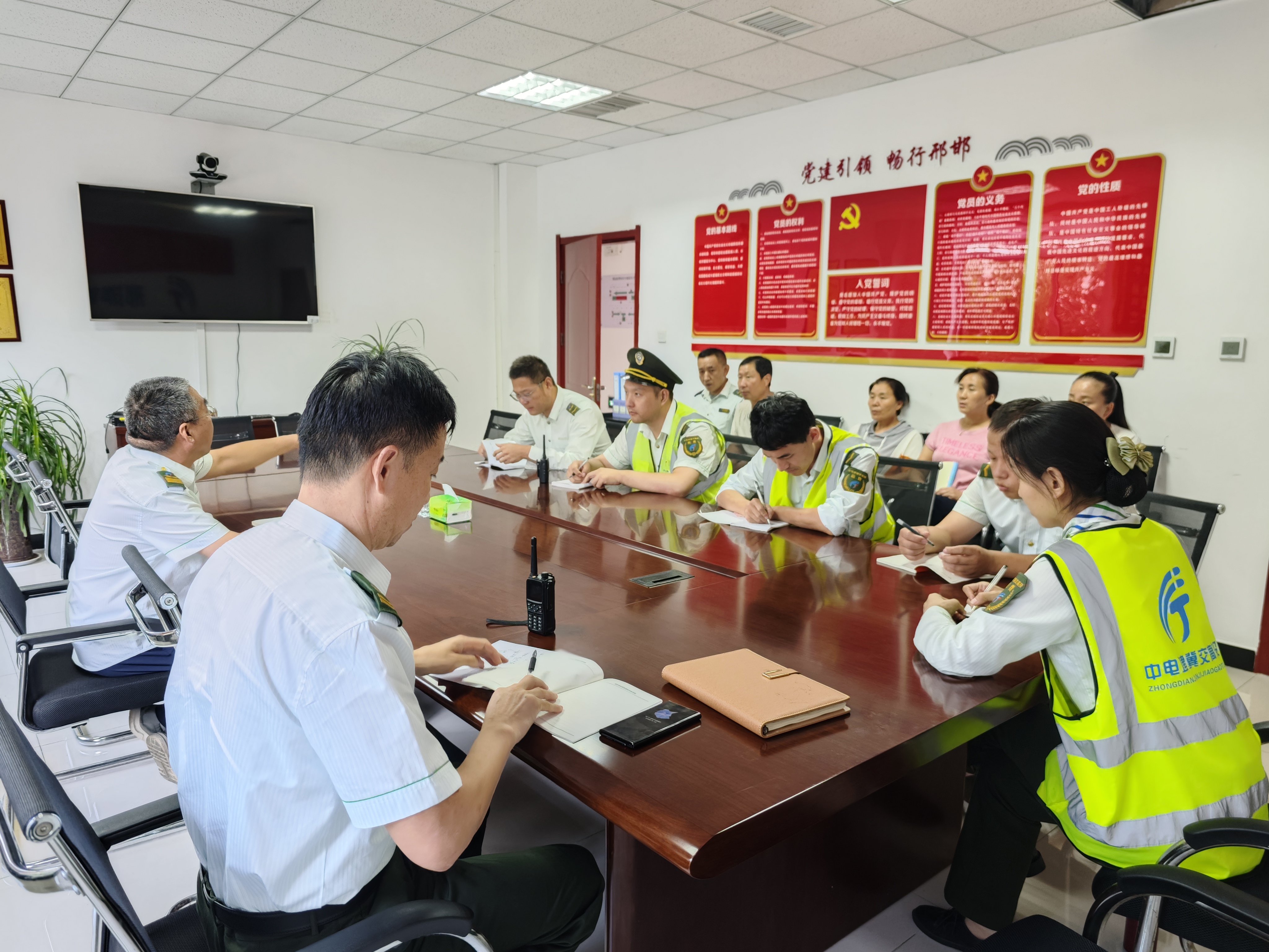 05cc80f81c2f563a8313f1277bed319.jpg 05cc80f81c2f563a8313f1277bed319.jpg