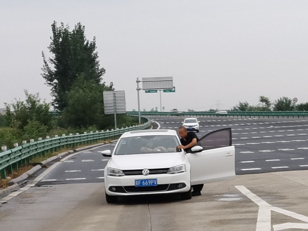 IMG_6524.JPG IMG_6524.JPG